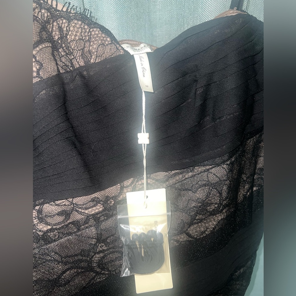 BCBGMaxAzria Runway Strapless Black Lace Dress - Picture 3 of 6
